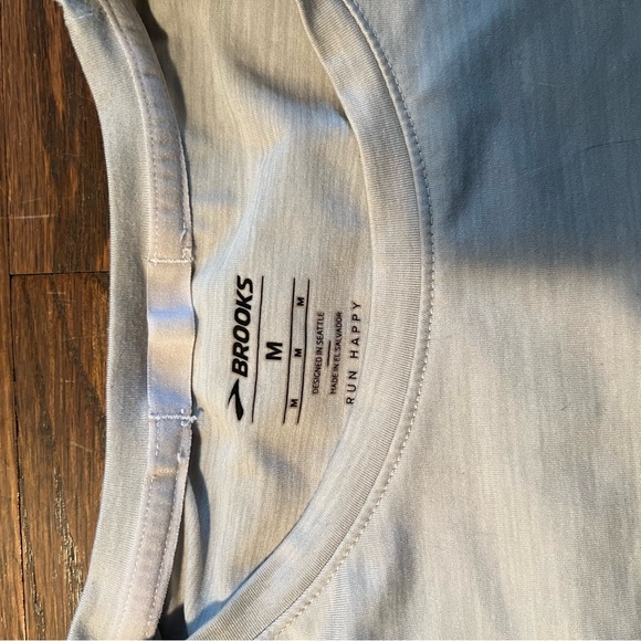 Brooks women’s running shirt white/gray - Picture 4 of 4